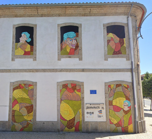 Parede pintada já existente em Famalicão